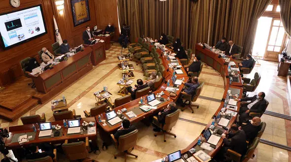 صندلی رئیس شورای شهر تهران جای خبرنگار نیست!