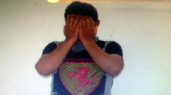 شوخی زشت پسر ۱۶ساله با همسایه اش +عکس 