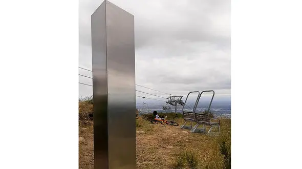 کشف مونولیت دیگر این بار در پارک + عکس