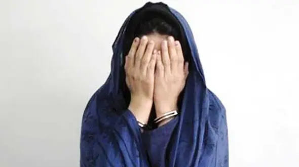 وسوسه های سپیده و رویا  کارخانه دار تهرانی را به دام کشاند / او زنش را طلاق داد !