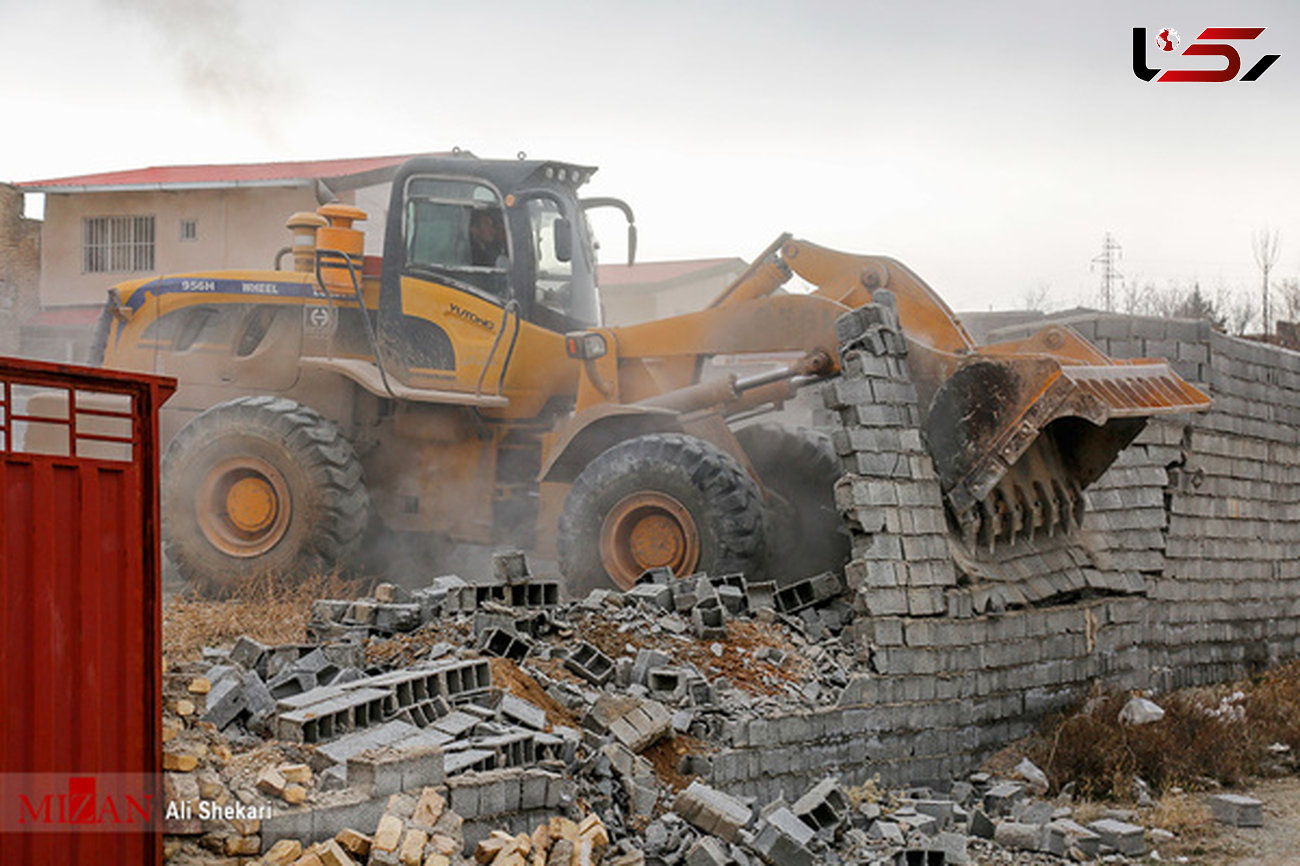 تخریب خانه باغ یک مدیر سرشناس آذرشهر