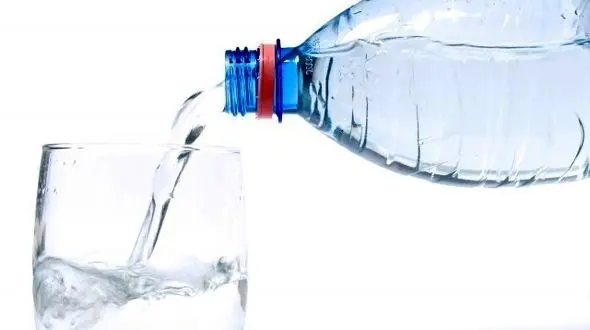 عادت های نادرستی که باید ترک شوند/باورهای اشتباه درباره آبرسانی به بدن