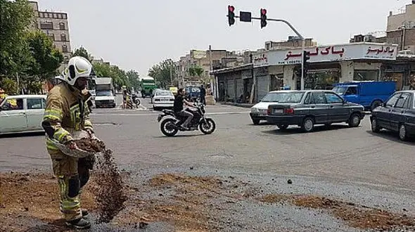 وانت حمل روغن سوخته اتابک تهران را به هم ریخت+ عکس 