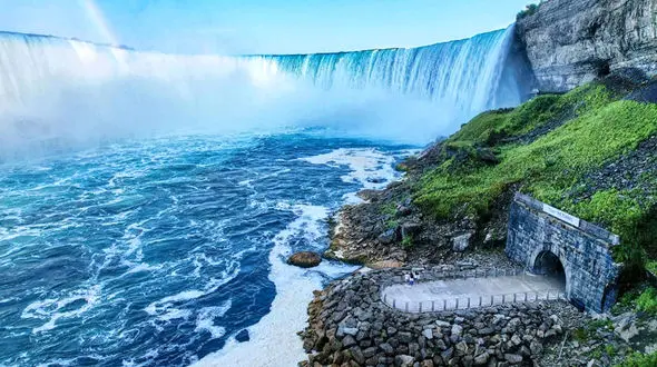 ببینید / زیبایی محسورکننده آبشار نیاگارا + فیلم