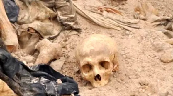 کشف گور دسته جمعی متعلق به دوره صدام حسین + عکس