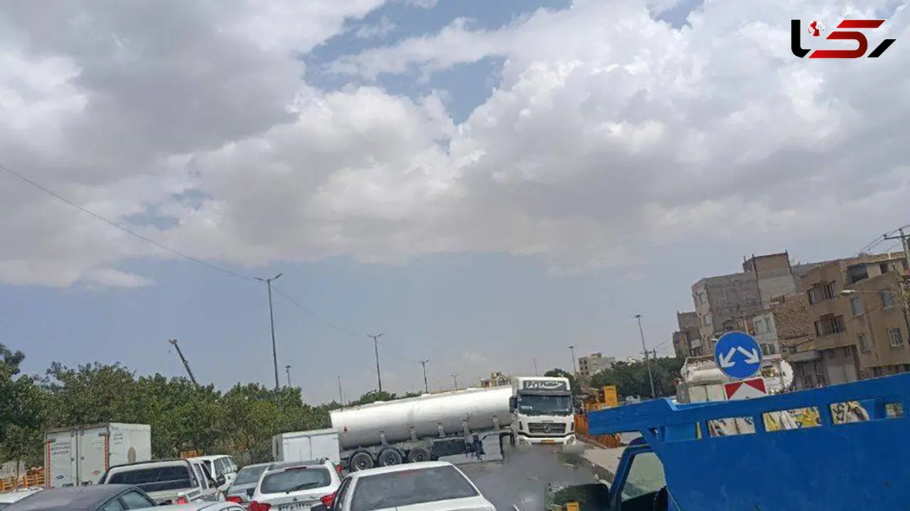 فیلم قیچی شدن تریلی، ترافیک سنگین در حدفاصل پل قائم تا فهمیده تهران