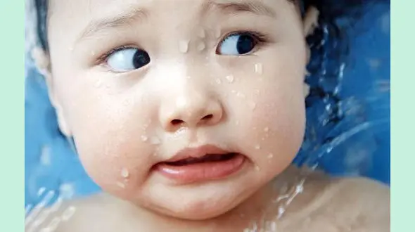 هنگام حمام کردن این 6 اشتباه را مرتکب نشوید!