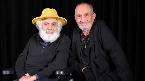 رونمایی از لوگوموشن و تصویری از فرهاد آییش در نمایش «ونگوگ»