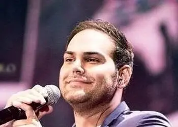 دانلود آواز عاشقانه «برم یا بمونم» از سیامک عباسی / برم یا بمونم هنوزم همونم که دلتنگ خونه است کجاست راه خونم + متن کامل