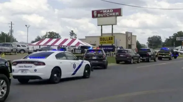 10 کشته و زخمی در تیراندازیآرکانزاس آمریکا 