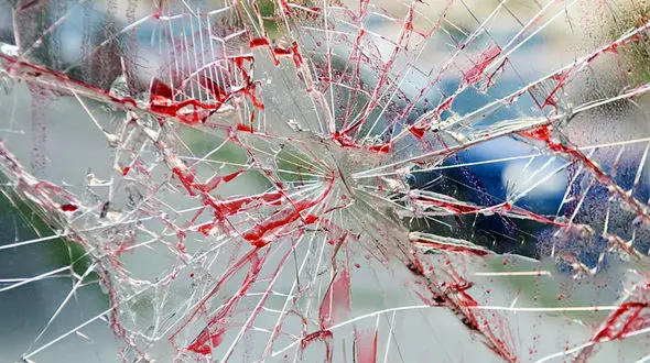  شلیک مرگبار به مادر و دختر 6 ساله اش / دو راننده به هم اسلحه کشیدند