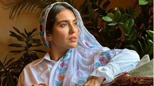 سفره هفت سین به سبک مونا کرمی و سپند امیرسلیمانی/چقدر ساده و شیک!