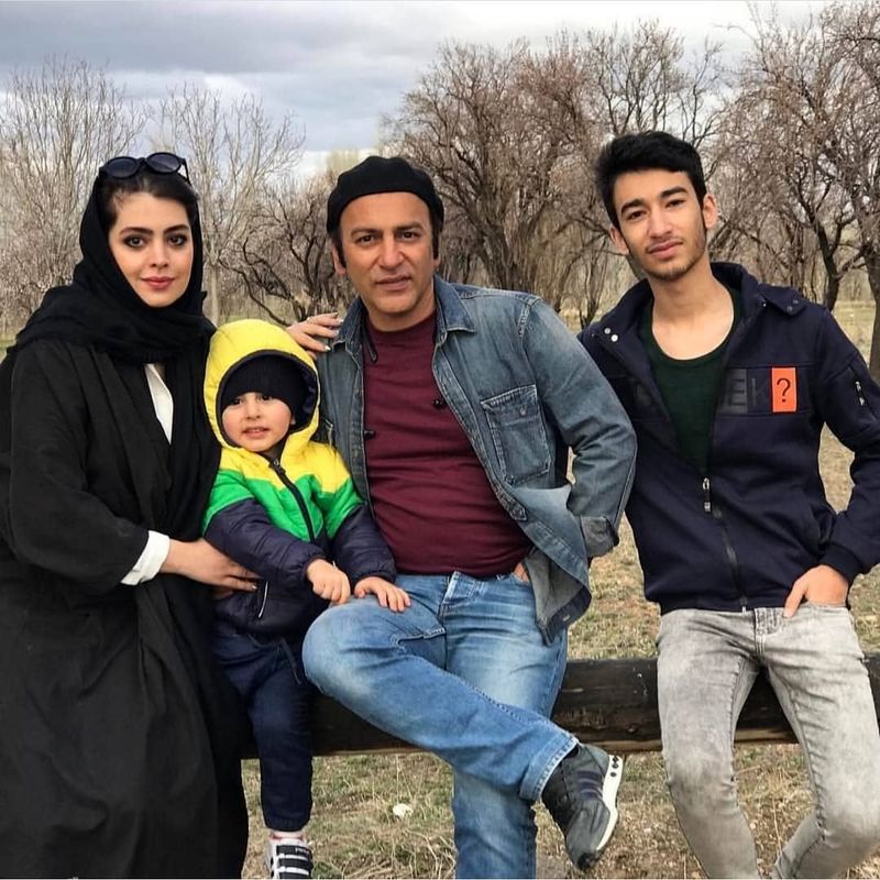 حمیدرضا آذرنگ و خانواده اش 1