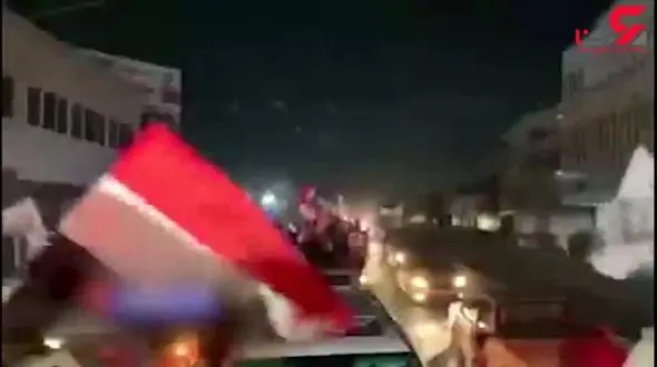 تظاهرات مردم عراق در حمایت از آیت الله سیستانی + فیلم
