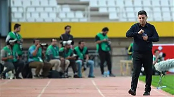 طعنه قلعه‌نویی به مظاهری پیش چشم فروزان!