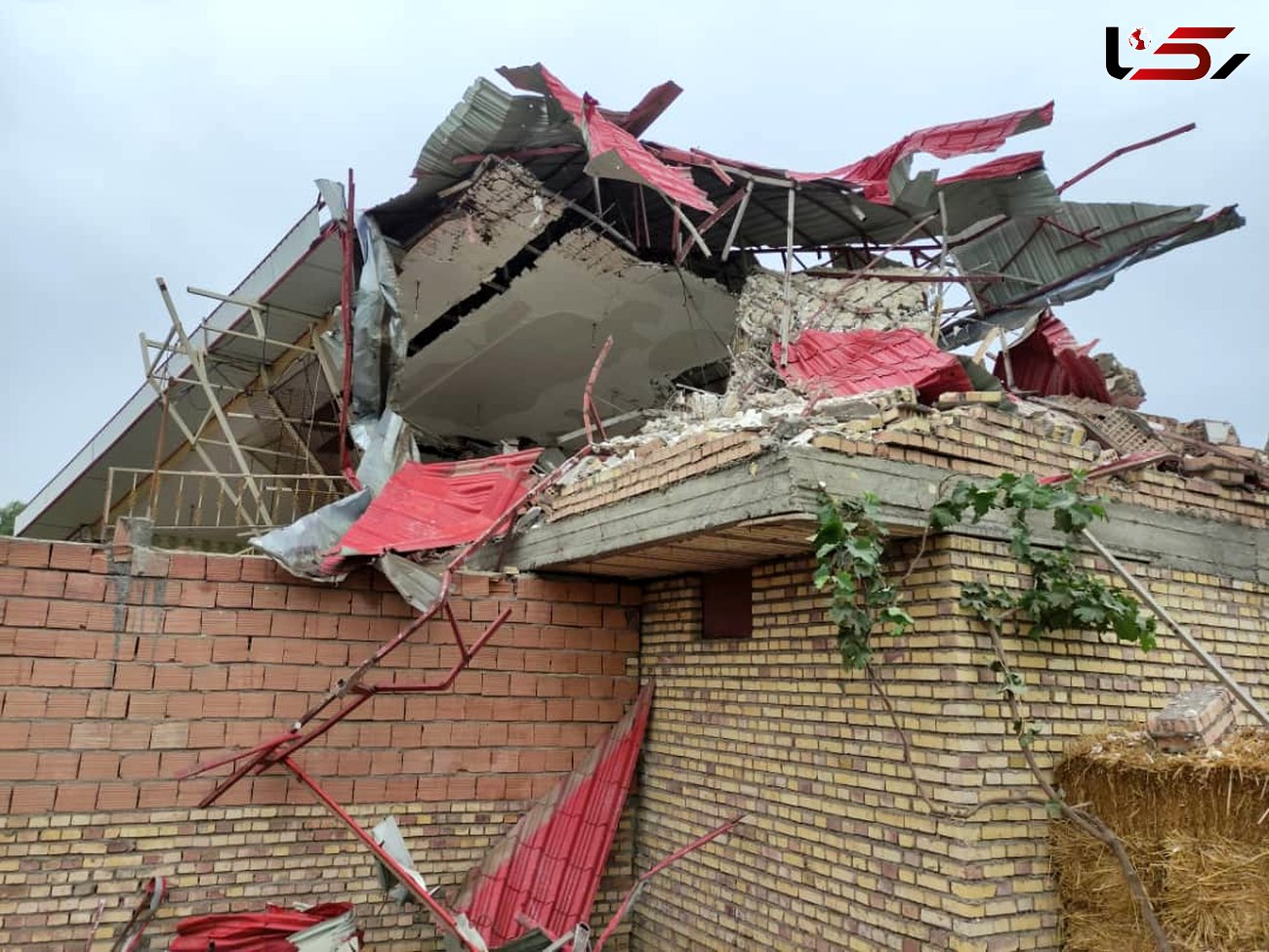 تخریب 24 سازه غیرمجاز در علی آباد کتول