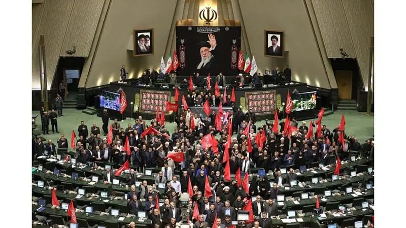  اولین عکس از فضای صحن علنی مجلس در سال 1405 