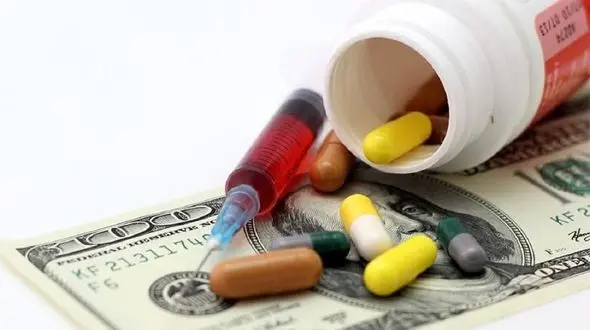 کمبود دارو زیر سر مافیای نفوذی در بدنه سازمان غذا و دارو و جامعه پزشکی