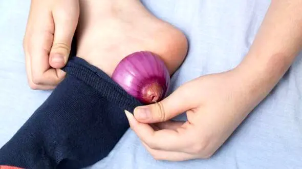 درمان فوری میخچه با پیاز