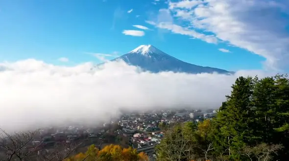 ببینید / نماهنگ بی کلام "Spring waltz" از" شوپن" با چشم انداز های کشور ژاپن + فیلم 