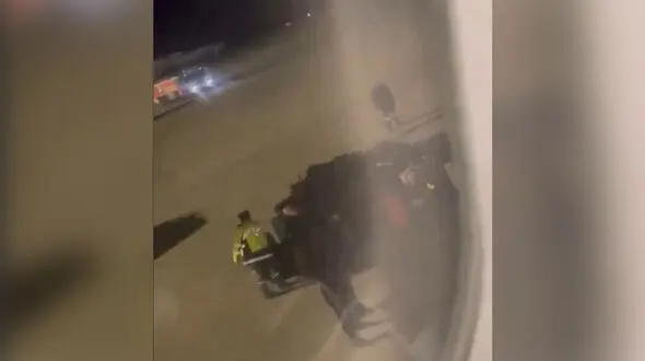  فریادهای کمک از منبع نامعلوم باعث فرود اضطراری هواپیما شد 