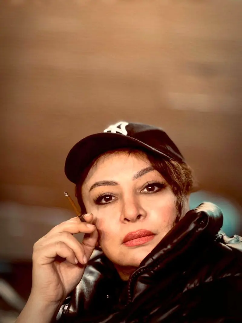 مه لقا باقری و شعر عاشقانه فروغ در پست احساسی