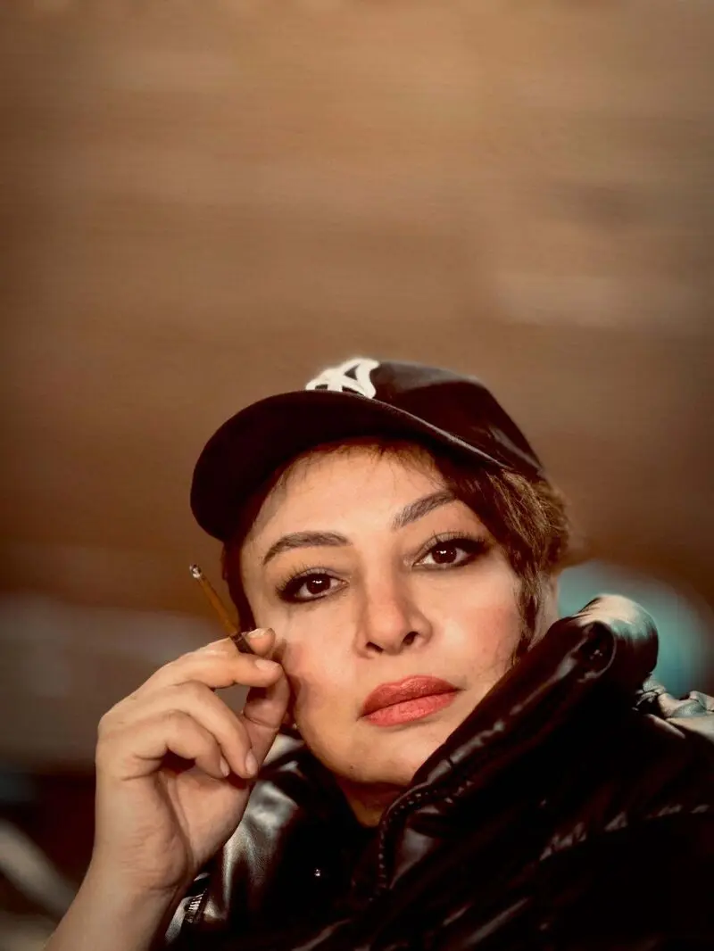 مه لقا باقری و شعر عاشقانه فروغ در پست احساسی
