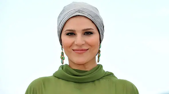 تغییر چهره زیبای سحر دولتشاهی با چشم های رنگی و موهای نارنجی  + عکس عشق همایون شجریان