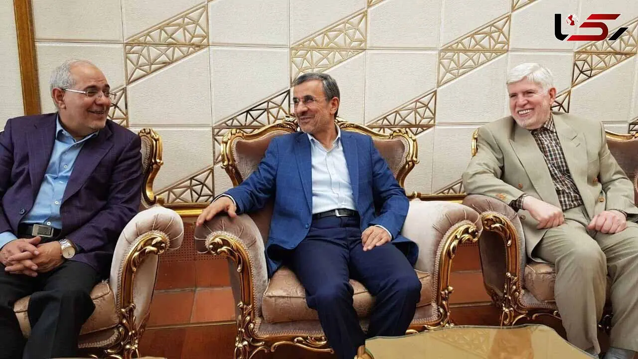 محمود احمدی نژاد به  بوداپست رفت 