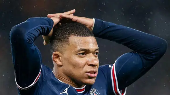 پیشنهاد جنون آمیز عربستانی‌ها برای امباپه/ ستاره فرانسوی هر دقیقه چقدر درآمد خواهد داشت؟