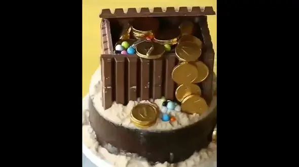 از این کیک سکه و طلا می بارد+ فیلم