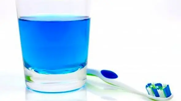 چرا باید از دهانشویه استفاده کرد