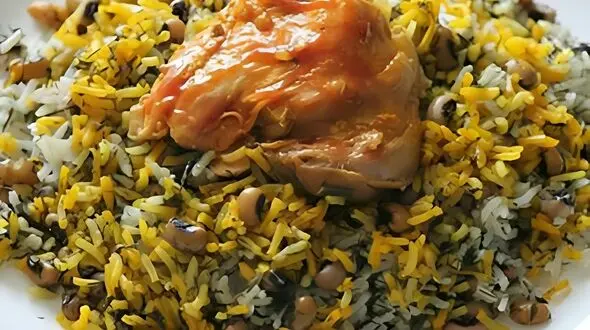 لوبیاپلو را این‌ طوری درست کنید؛ ترکیب متفاوت لوبیا چشم‌ بلبلی با مرغ زعفرانی