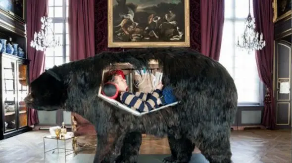 زندگی در پوست خرس / زندگی عجیب در پوست یک خرس کوچک +عکس 