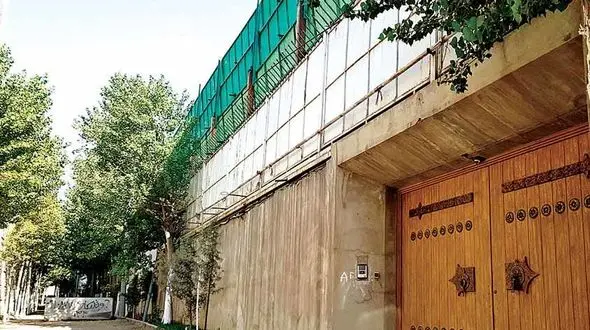 بازداشت حسین رعیت بخاطر باغ معمایی جاده کرج ! / اینجا ببرهای وحشی جولان می دهند + عکس