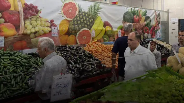 حضور عجیب وزیر جهاد کشاورزی در بازار میوه تهران / آقای وزیر؛ مشکلات کشاورزان حل شد؟