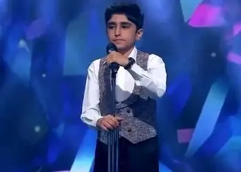 فیلم آواز اصیل /  علی طولابی تو اولین اجراش انقد با اصالت خوند که پیر و جوون به پاش بلند شدن ...