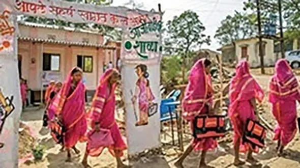  مدرسه مادربزرگ‌ها در هند +عکس