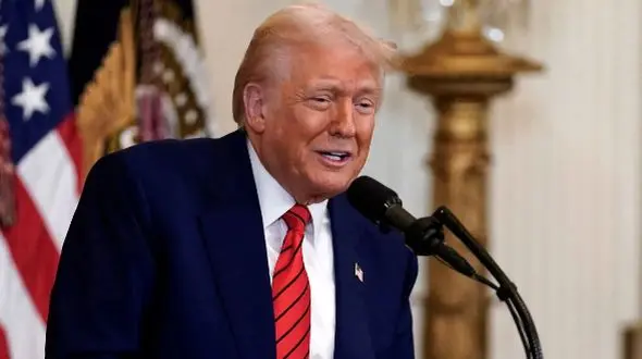 ماجرای توصیه عجیب ترامپ به ماکرون درباره روابط زناشویی