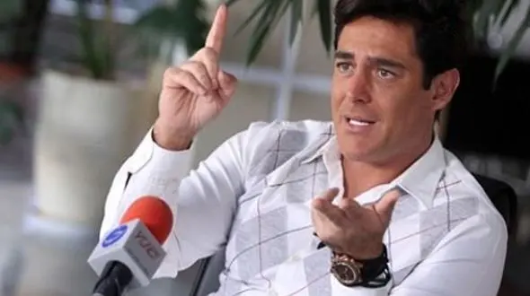 مسابقه محمدرضا گلزار در تلویزیون تقلید از کدام برنامه خارجی است؟