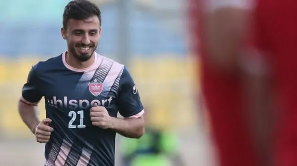 ستاره پرسپولیس رباط داخلی داد
