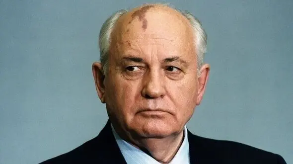 میخائیل گورباچف درگذشت


