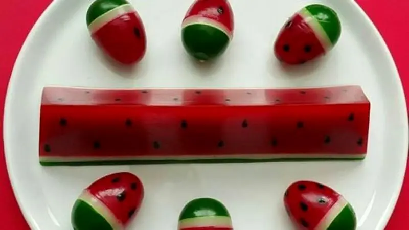 ایده‌های برای تزیین ژله دو رنگ برای شب یلدا 1403