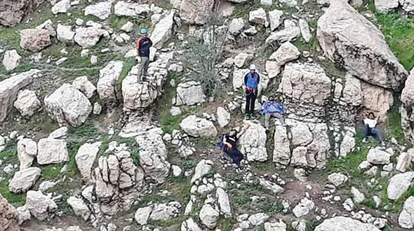 فیلم لحظه سقوط شادمهر و دوستش از زیپ لاین در بوشهر + جزئیات 12+