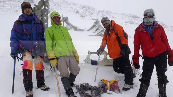 فوری / انتشار اولین تصاویر از حضور کلاه سبزها در کنار لاشه هواپیما تهران - یاسوج