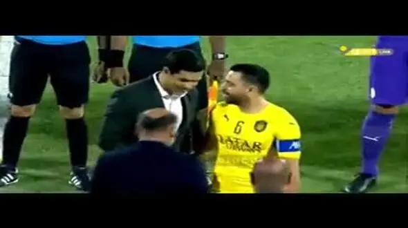 ژاوی در آزادی هدیه باران شد!+فیلم