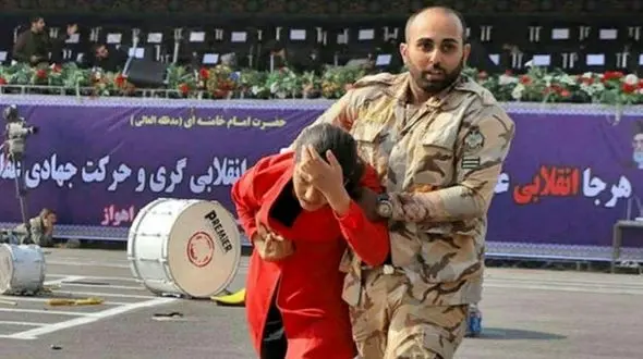 ناگفته های پدر از نجات مبینا دختر جوانی که در حادثه تروریستی 2 گلوله خورده است +عکس
