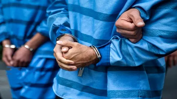 قتل مسلحانه 2 مرد با شلیک های 3 مرد کلاشینکف به دست / زن و کودک کرمانی زخمی شدند