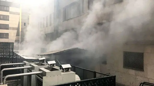 نفوذ به طبقه منفی چهار ساختمان وزارت نیرو برای اطفای حریق+ فیلم