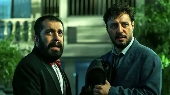 عباس جمشیدی فر: هرجایی که نقش مکمل جواد عزتی بودم خیلی بهم حال میداد.. جواد خیلی باهوشه